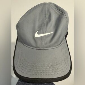 Nike Featherlight Dri-Fit Hat